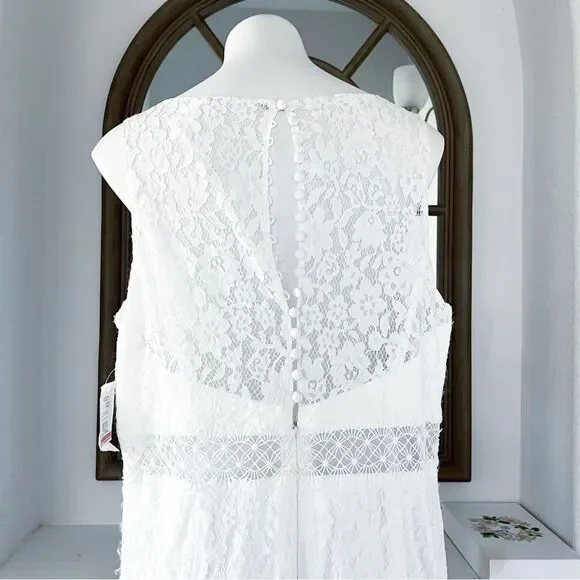 GALINA V-Neck Lace Illusion Wedding Dress, White, NWT, Size 20W - Picture 8 of 14